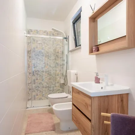 Rosa Apartman